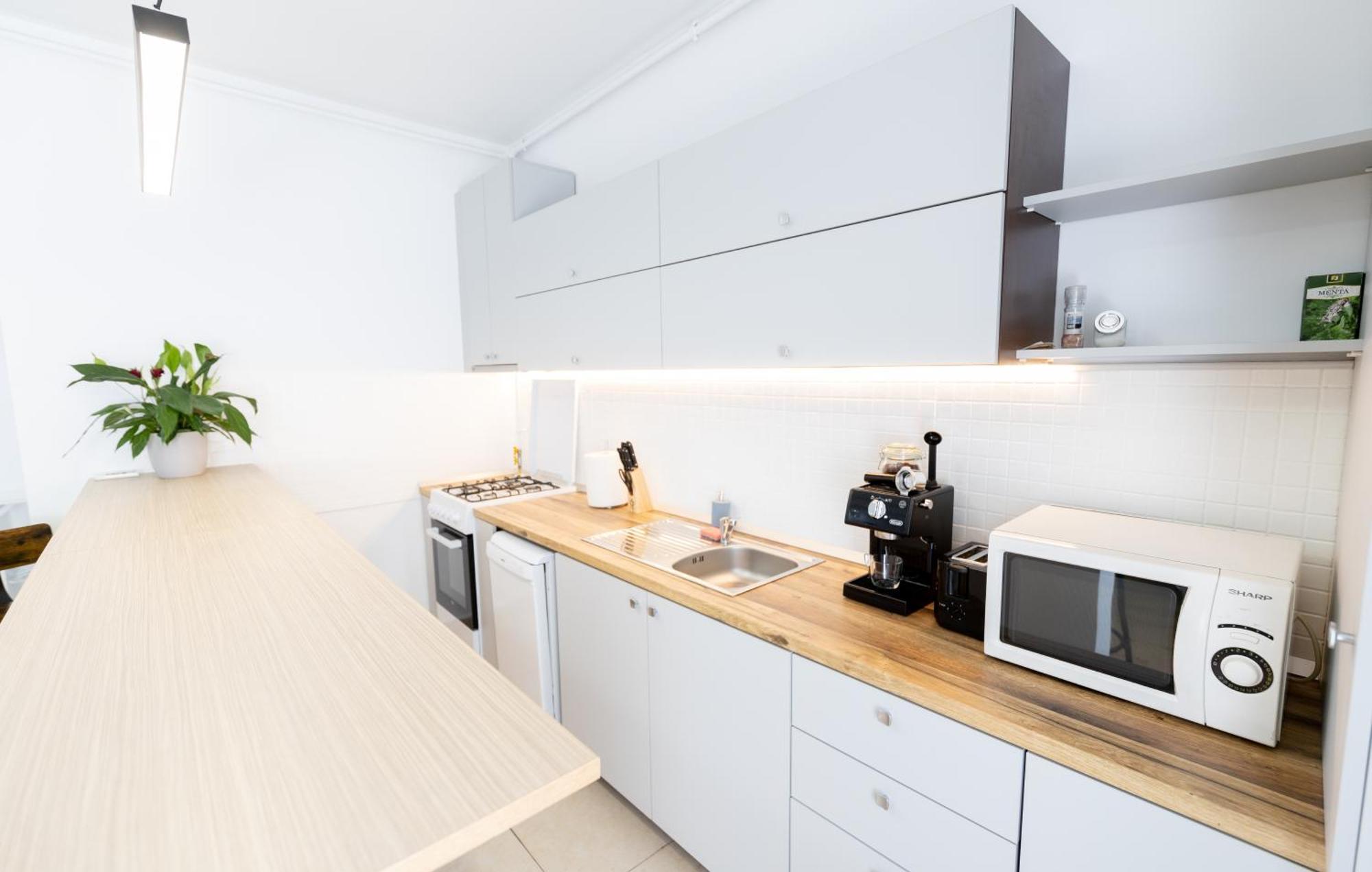 Obor Central Oasis --Secured Parking Nearby --Self Check-In-- 1Min Metro Station Bucureşti Ngoại thất bức ảnh